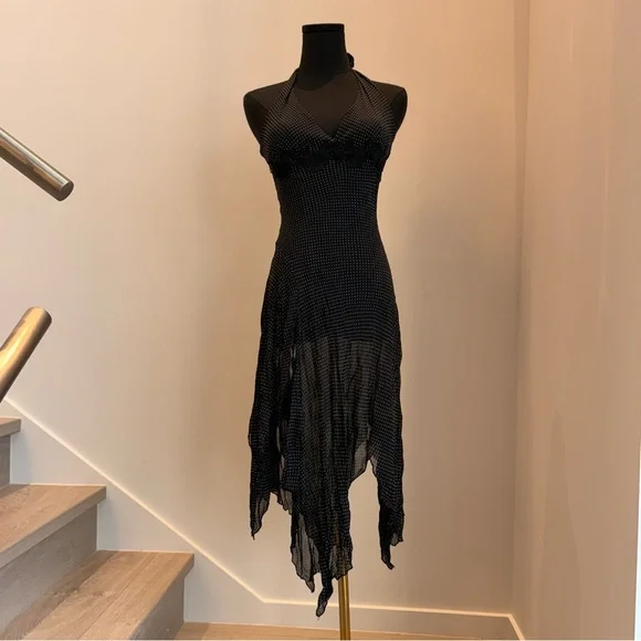 Sheer halter neck dress - Picture 7 of 11